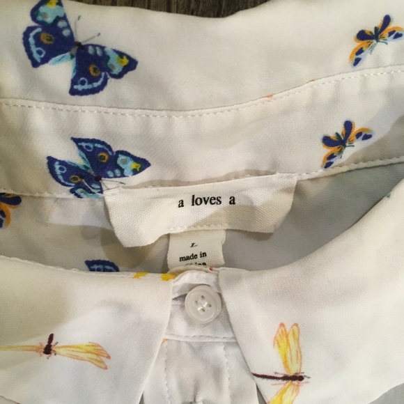 Silk butterfly pattern button down. - Picture 3 of 4